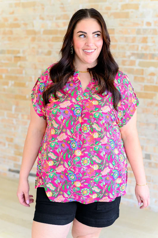 Huge Savings Lizzy Cap Sleeve Top in Fuchsia and Green Floral Paisley