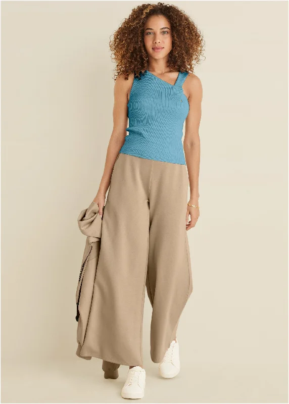 Weekend Savings Spectacular Twist Detail Sweater Tank - Blue