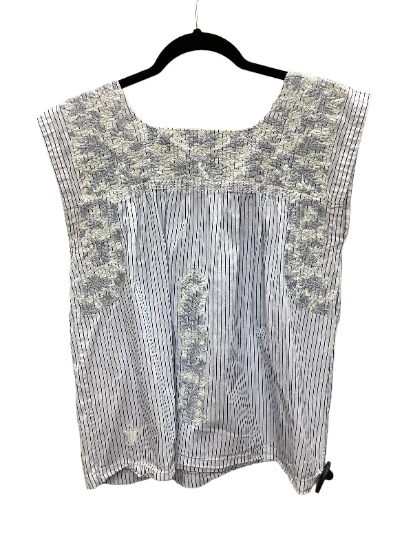 Shop the Weekend Away Top Sleeveless By Clothes Mentor  Size: M