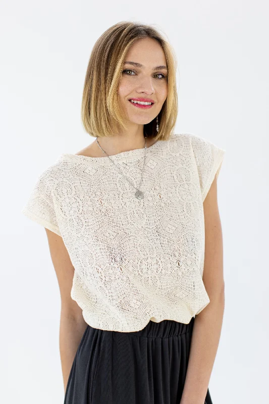 Closeout Top Aria Lace