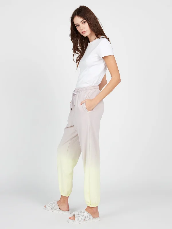 Deep Discounts Truly Stoked Pants - Lavender