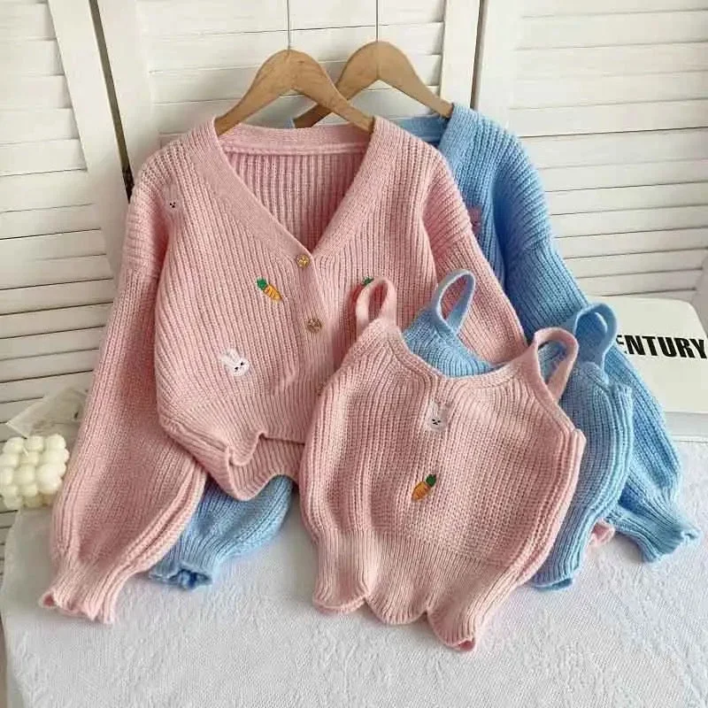 Stock Up Amaya Statement Woolen Tops with Sweater