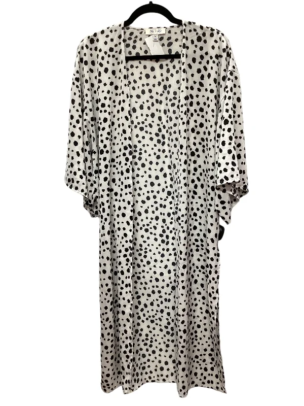 Savings Event Black & White Kimono She + Sky, Size M