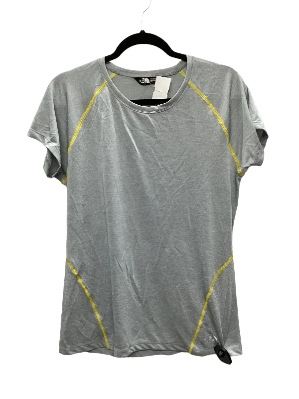 Weekend Deals to Make You Smile Grey Athletic Top Short Sleeve The North Face, Size L Weekend Deals to Make You Smile Grey Athletic Top Short Sleeve The North Face, Size L
