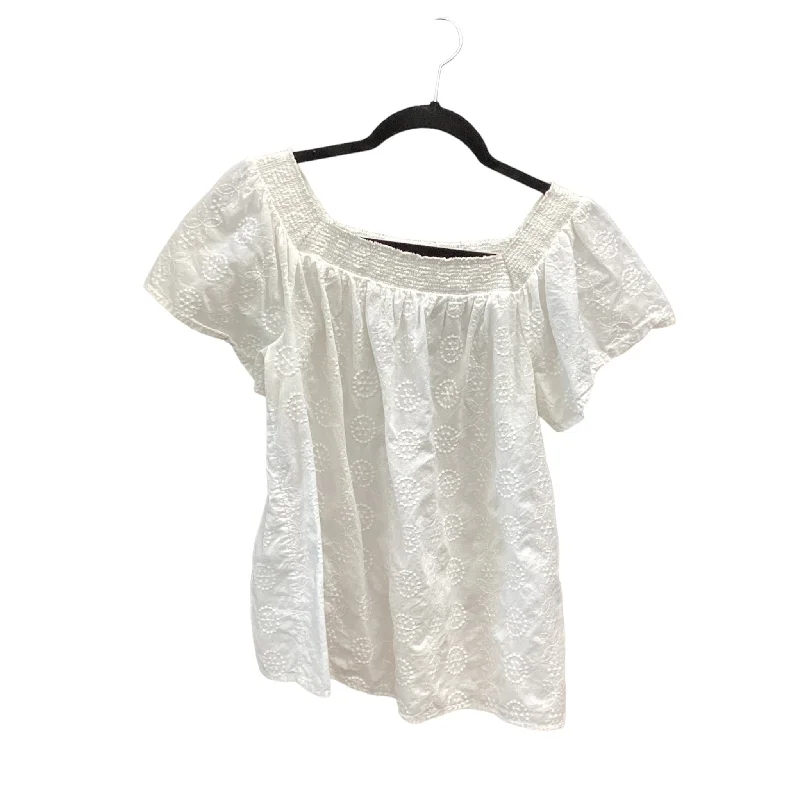 Super Bargain White Top Short Sleeve Gap, Size M