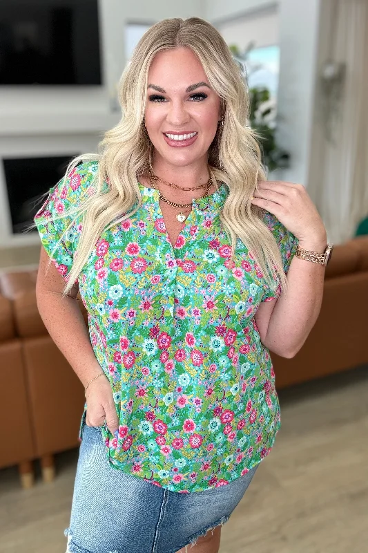 Discount Mania Lizzy Cap Sleeve Top in Emerald Spring Floral