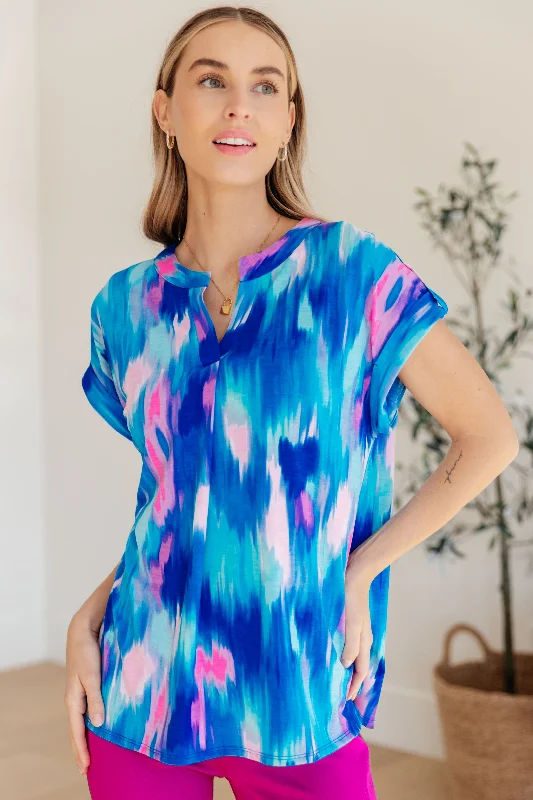 Steals and Deals Lizzy Cap Sleeve Top in Royal Brush Strokes