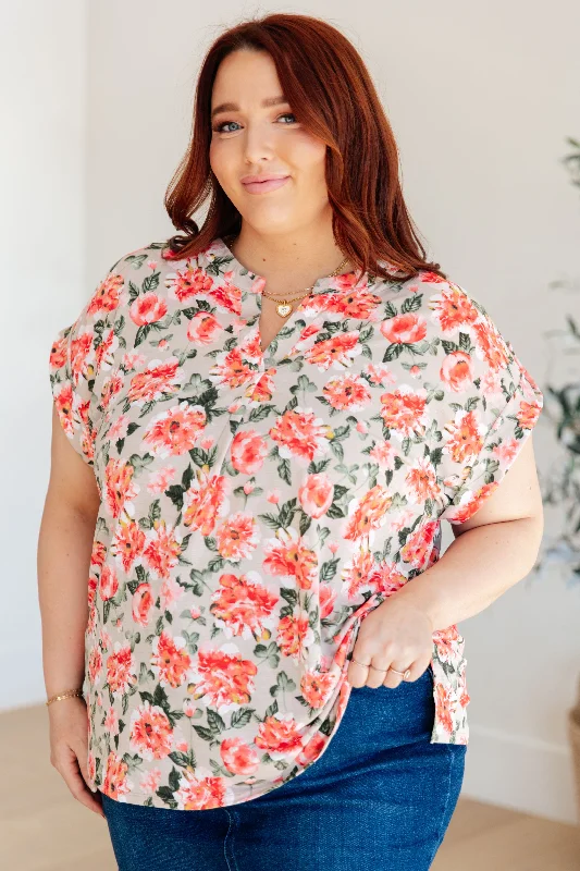 Now or Never Lizzy Cap Sleeve Top in Coral and Beige Floral