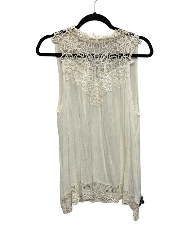 Weekend Bargains to Indulge In Top Sleeveless By Entro  Size: L