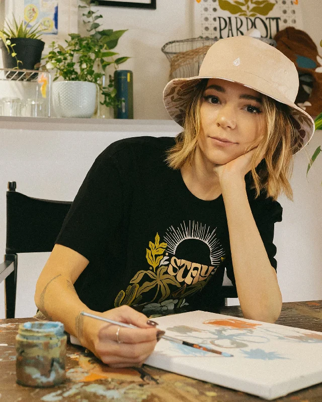Make Your Weekend Count with Savings Parrott Paints Tee - Black