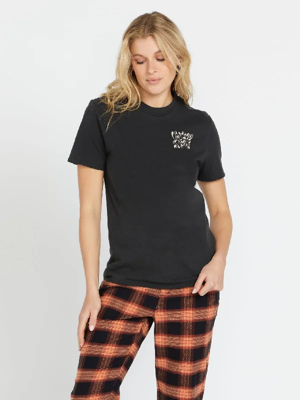 Exclusive Access Stone Step Tee - Vintage Black