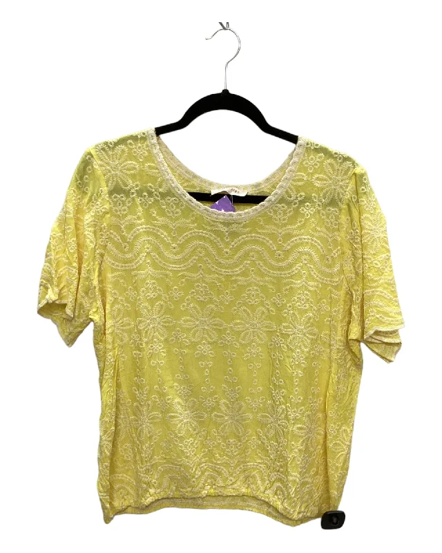 Unmissable Sale White & Yellow Top Short Sleeve Solitaire, Size Xl