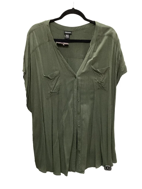 Holiday Sale Top Short Sleeve By Torrid  Size: 4x