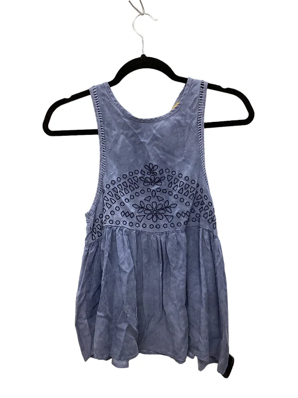 Shop Now Blue Top Sleeveless Taylor & Sage, Size Xs