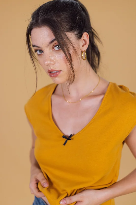 Daily Special Top Julianne Canary Bow