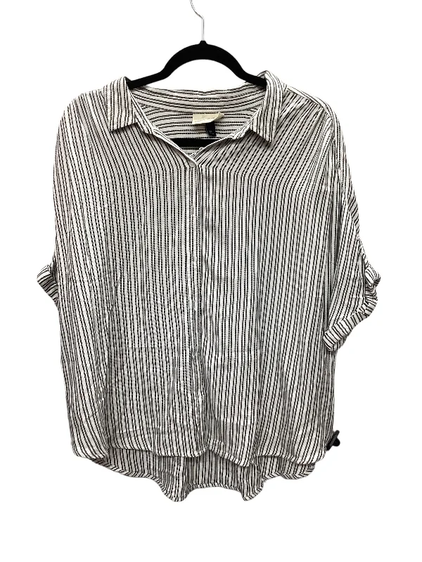 Mega Deal Top Short Sleeve By Universal Thread  Size: Xxl