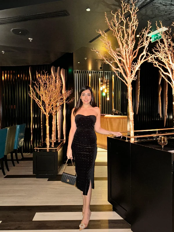 Stock Clearance Janette Luxe Midi Dress in Black
