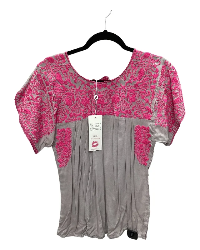 Weekend Specials to Grab Top Short Sleeve By Buddy Love  Size: Xs