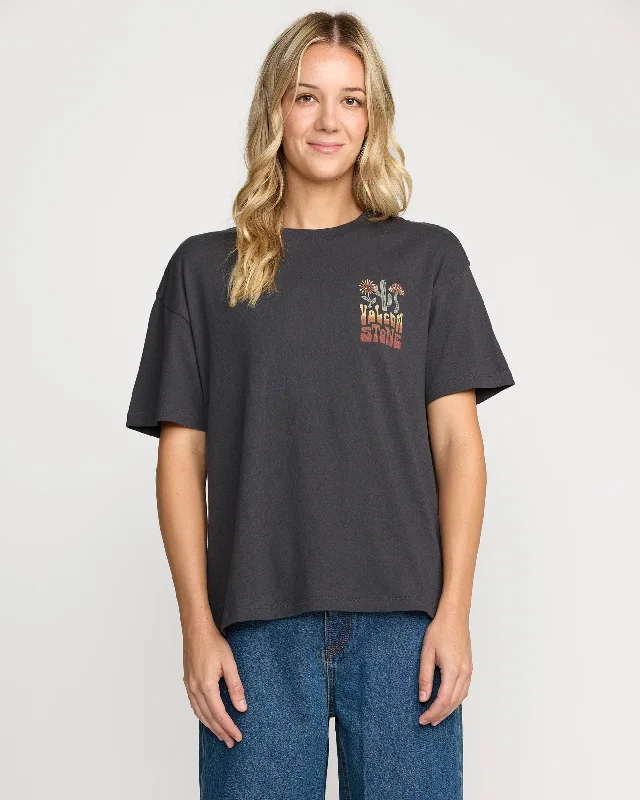 Weekend Bargains Just for You Stone Dream Boyfriend Tee - Black